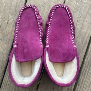 L.L.Bean women’s suede and shearling Slippers Boot Moc